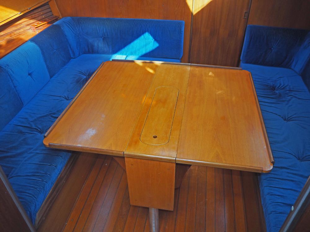 Salon, Accommodatie